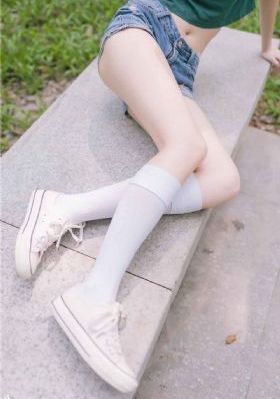 草莓视频一区二区_BD国语免费观看