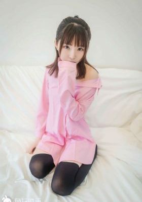欧美简约时尚排版_DVD在线播放观看