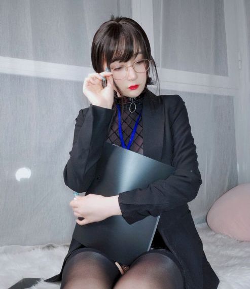 欧美头像ins高级质感男头_欧美在线观看