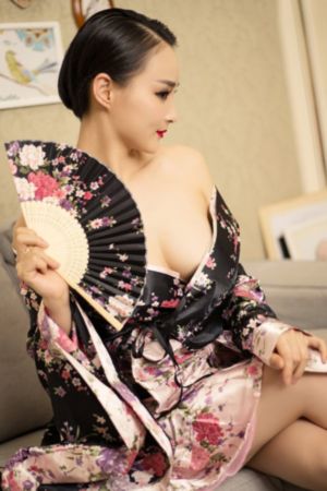 漂亮美女主播蜜汁丝袜_剧情片手机在线看