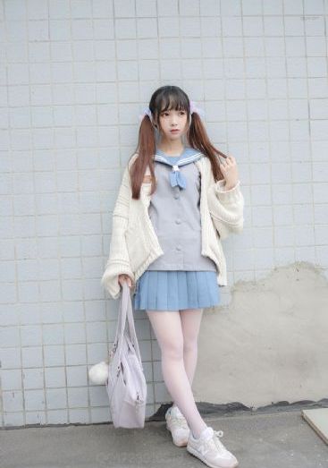 日韩精品成人色绫瀬しおり_超清高清视频播放