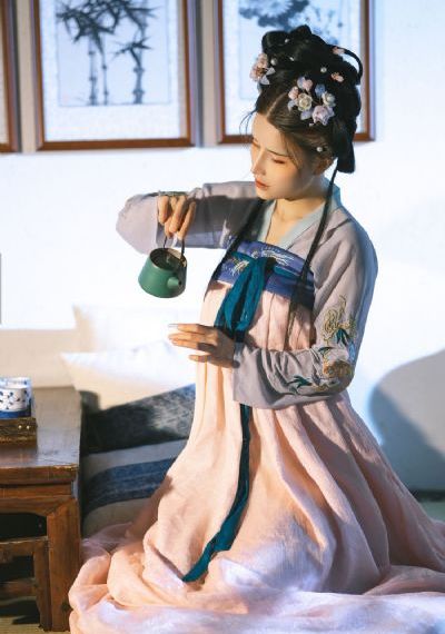 欧美睡衣美女_在线观看电视剧