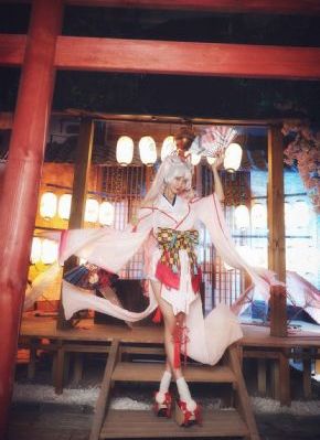 秋霞经典成人理轮视频_1080手机在线看