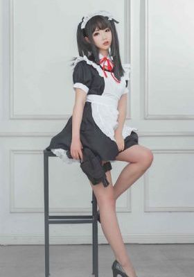 欧美明星夏装街拍图片_超清高清电影在线