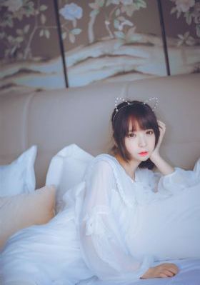 qq皮肤欧美男生_BD英语高清在线